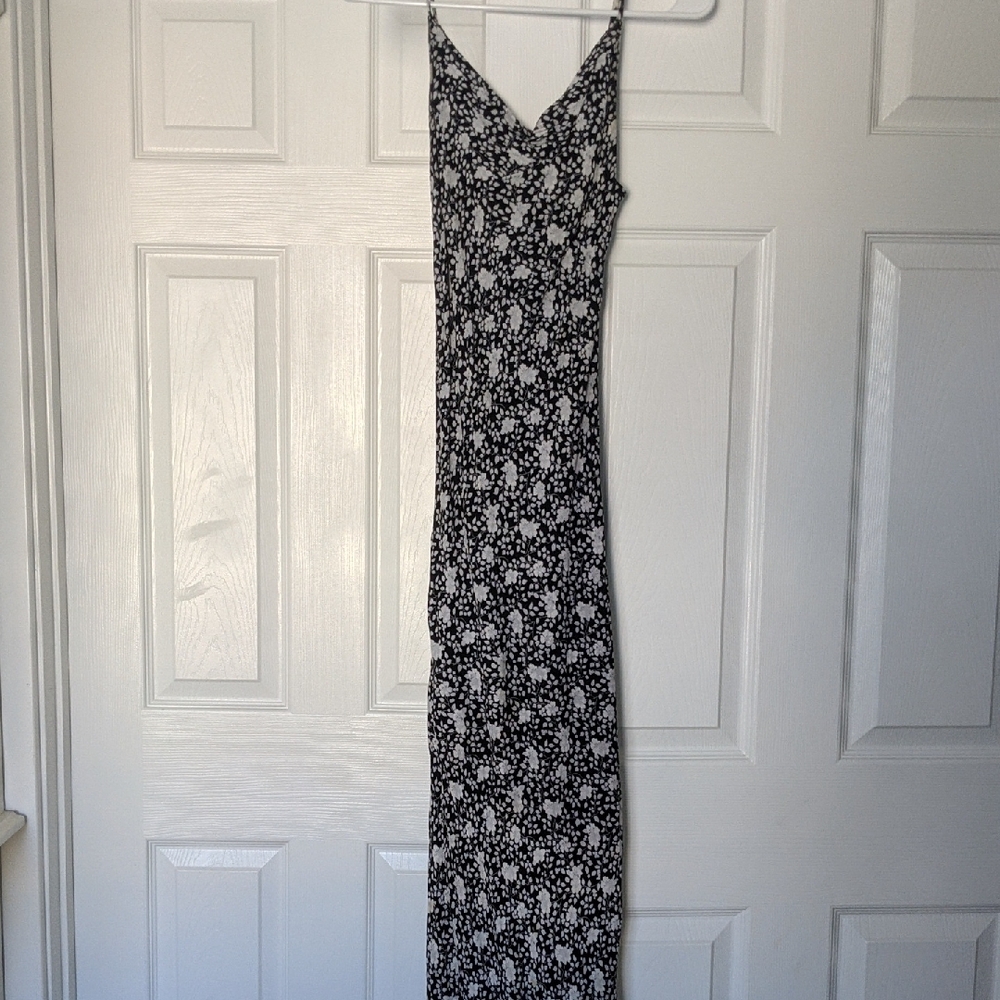 GAP Black and White Sleeveless Maxi Slip Dress